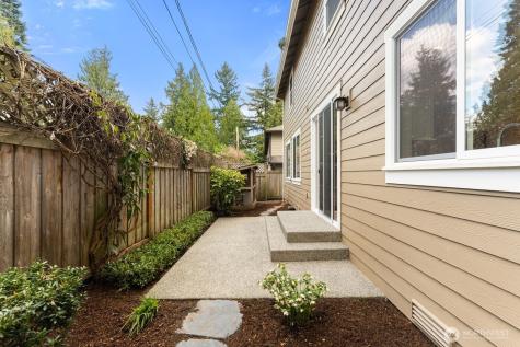 8718 NE 134th Street Kirkland WA 98034