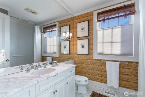 9400 Vineyard Crest Bellevue WA 98004