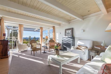 9400 Vineyard Crest Bellevue WA 98004