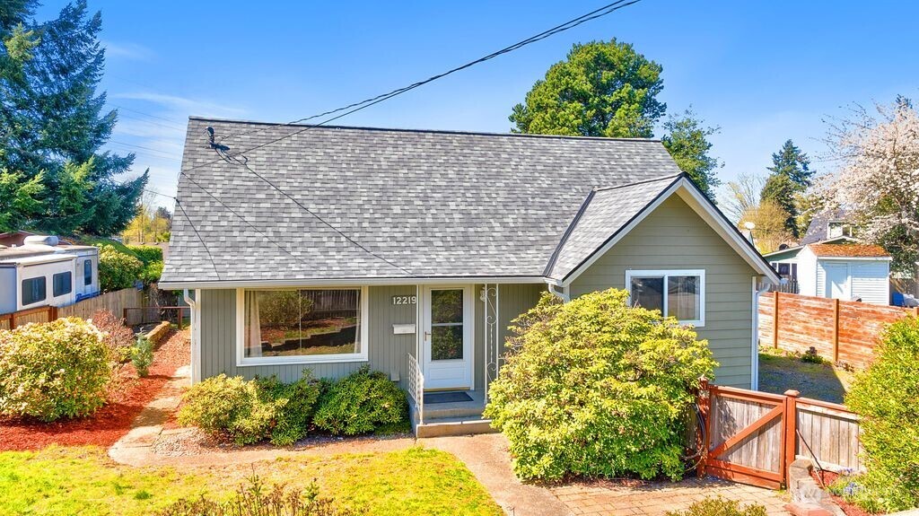 12219 76th Avenue S Seattle WA 98178