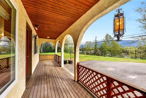 306 11th Street N Sultan WA 98294