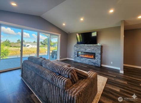 332 Cockle Street SW Ocean Shores WA 98569