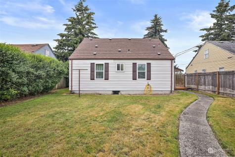 7021 S Fife Street Tacoma WA 98409
