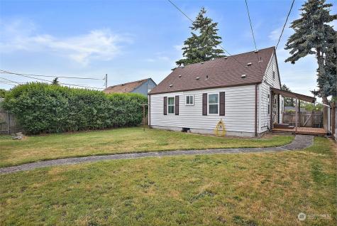 7021 S Fife Street Tacoma WA 98409