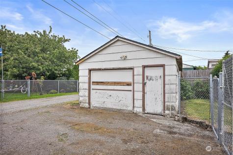 7021 S Fife Street Tacoma WA 98409
