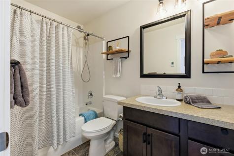 25681 NE School House Place Kingston WA 98346