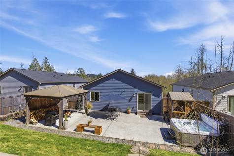 25681 NE School House Place Kingston WA 98346
