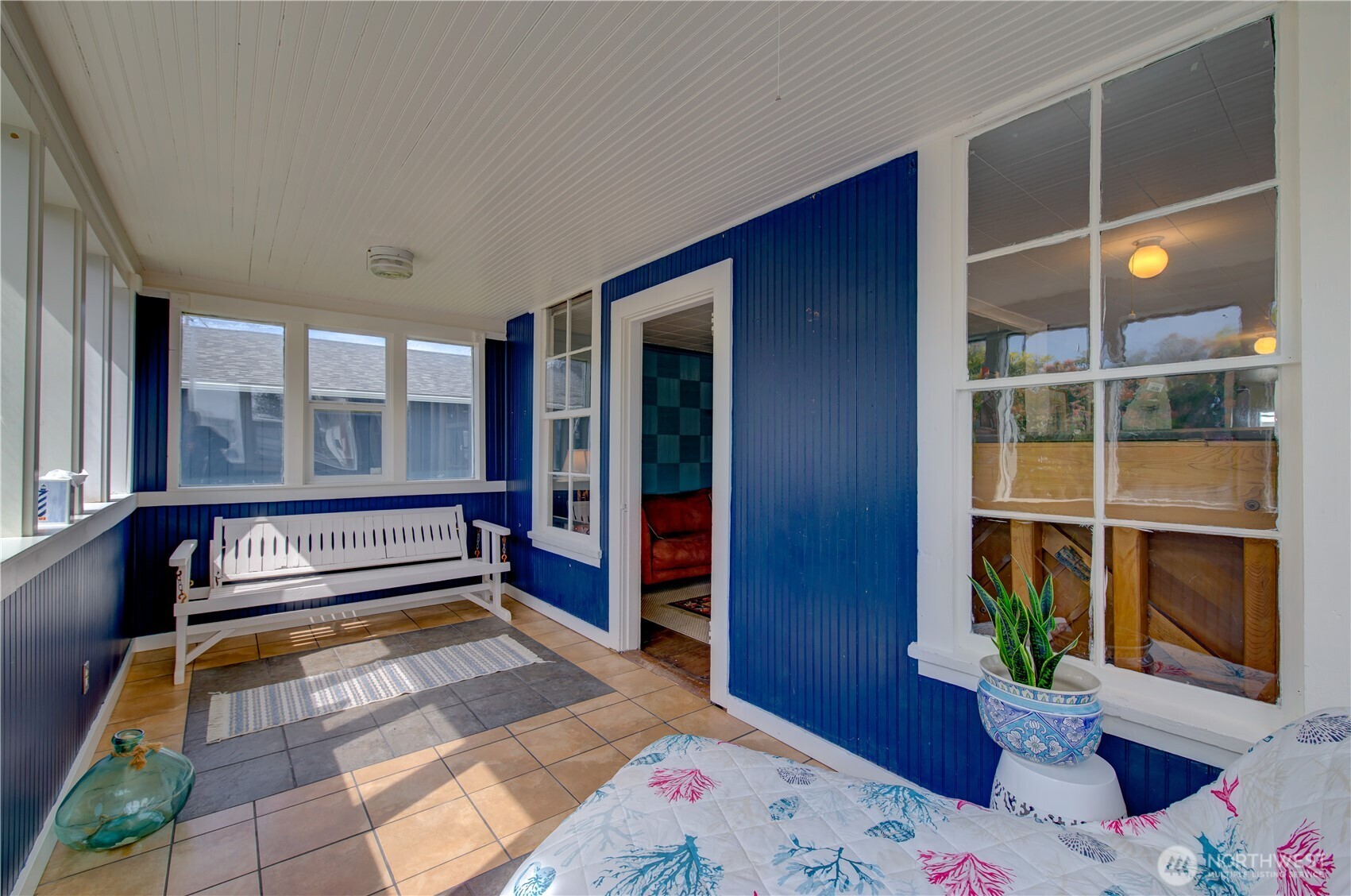 106 5th Street SE Long Beach WA 98631
