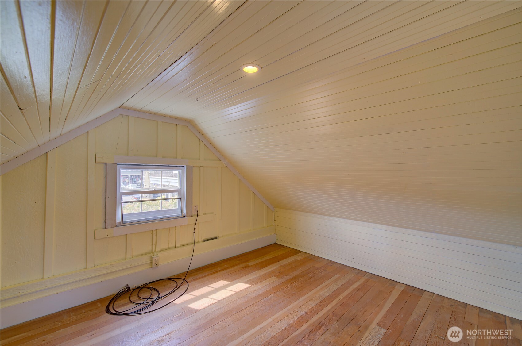 106 5th Street SE Long Beach WA 98631