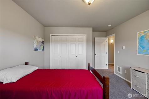 652 Joy Street Eatonville WA 98328