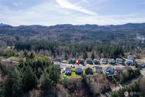 652 Joy Street Eatonville WA 98328