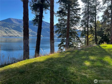 52 Reflection Lane Chelan WA 98816