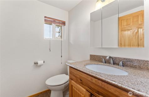 52 Reflection Lane Chelan WA 98816