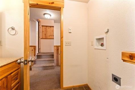 52 Reflection Lane Chelan WA 98816