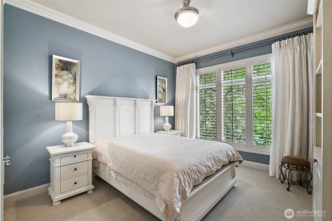 9820 NE 16th Street Bellevue WA 98004