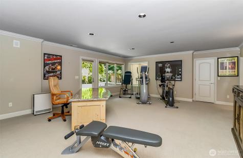 9820 NE 16th Street Bellevue WA 98004