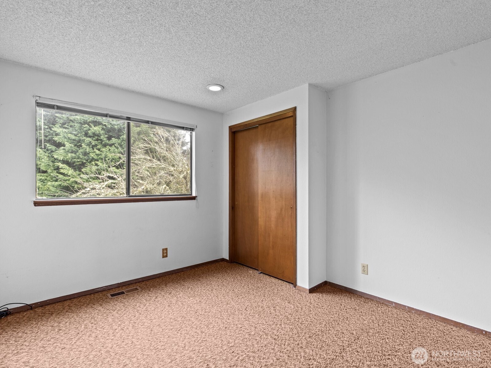 3502 NE 204th Street Lake Forest Park WA 98155