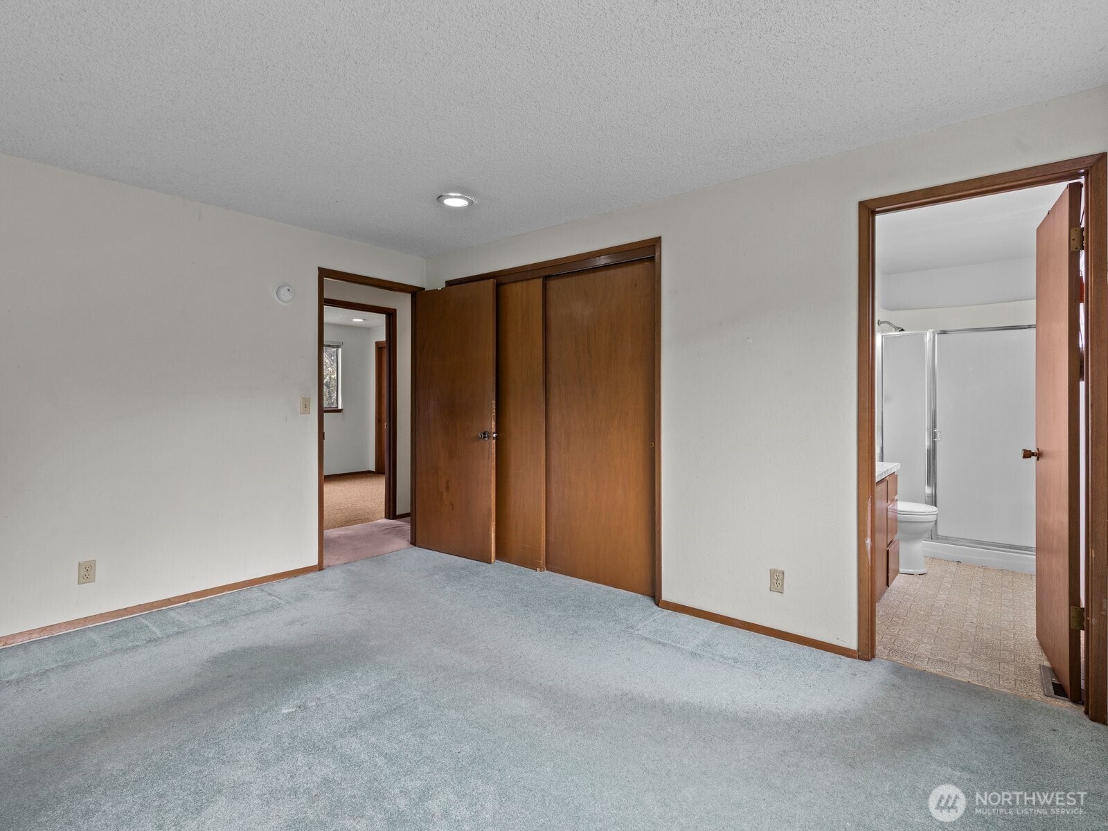 3502 NE 204th Street Lake Forest Park WA 98155