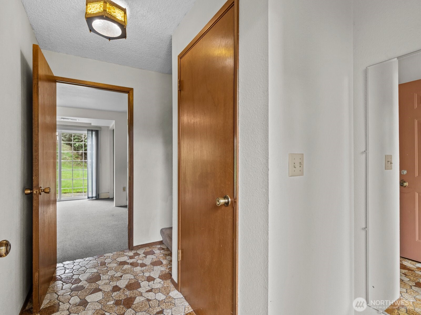 3502 NE 204th Street Lake Forest Park WA 98155