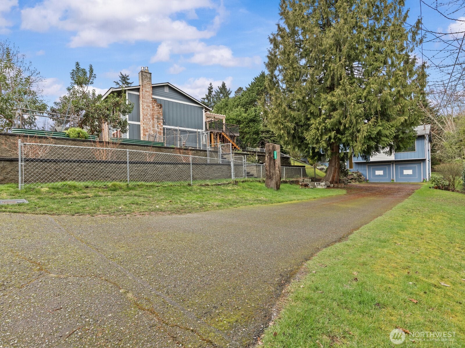 3502 NE 204th Street Lake Forest Park WA 98155
