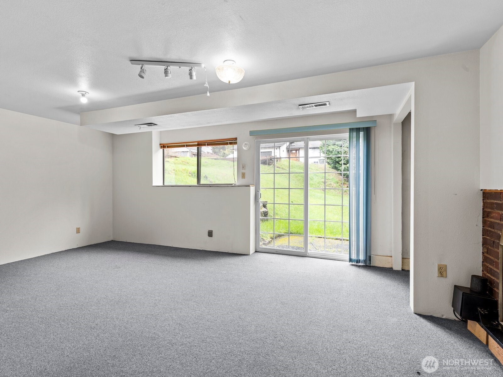 3502 NE 204th Street Lake Forest Park WA 98155