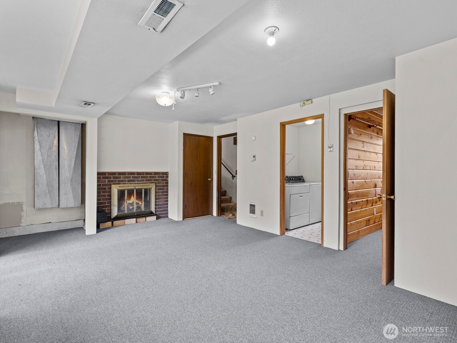 3502 NE 204th Street Lake Forest Park WA 98155