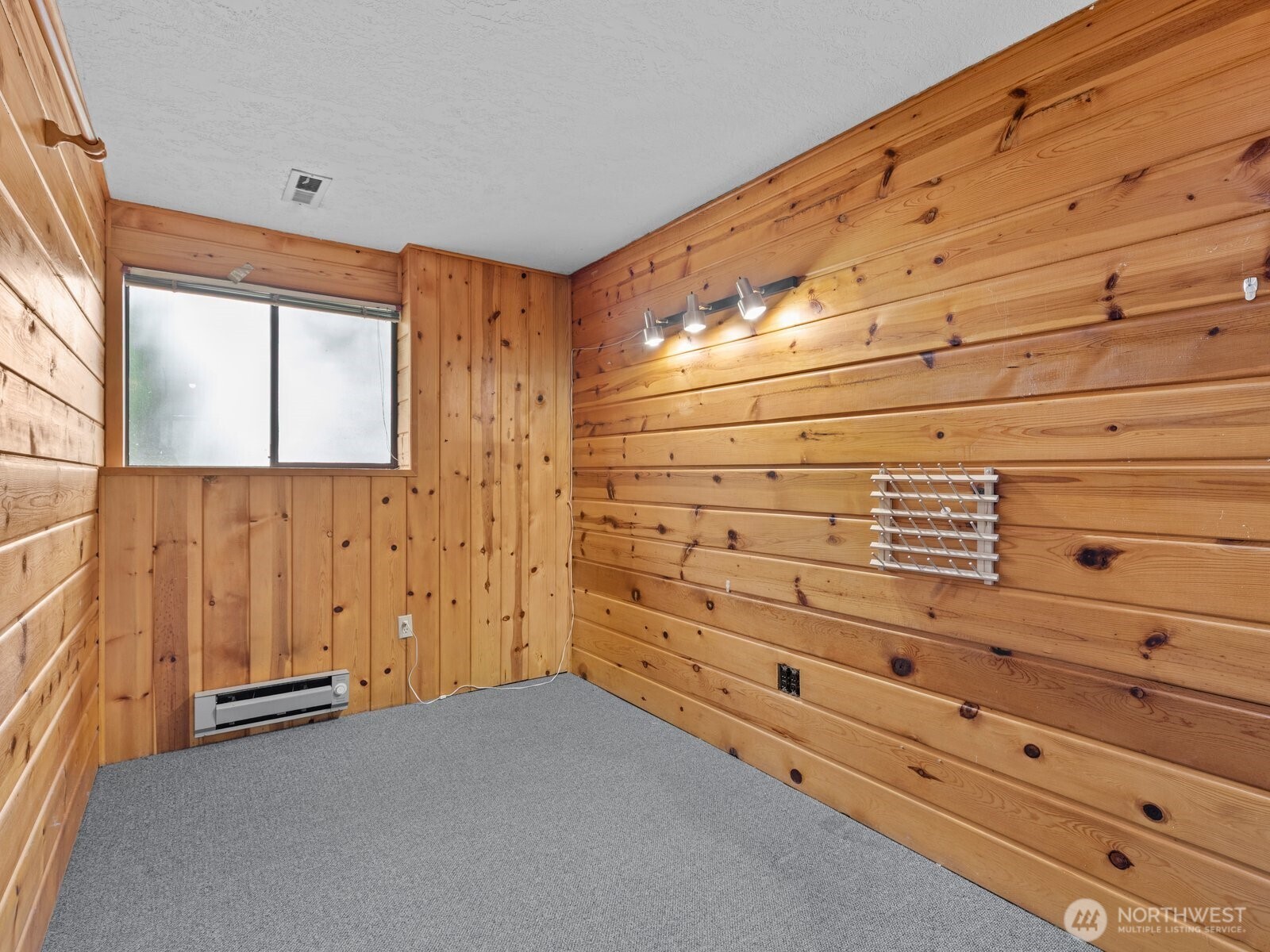 3502 NE 204th Street Lake Forest Park WA 98155