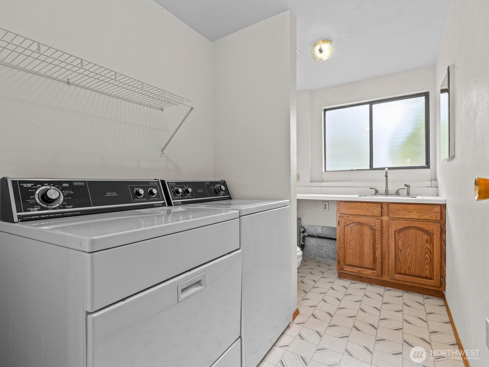 3502 NE 204th Street Lake Forest Park WA 98155