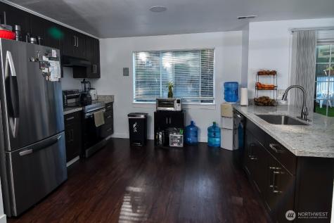 32825 17th Ave SW Federal Way WA 98023