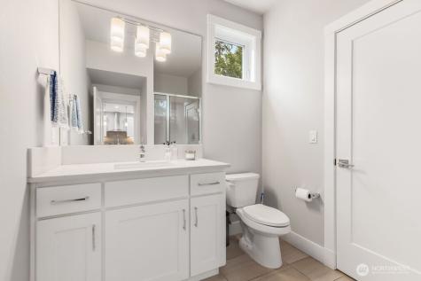 15021 73rd Court NE Kenmore WA 98028
