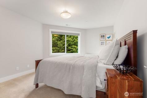 15021 73rd Court NE Kenmore WA 98028