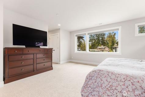 15021 73rd Court NE Kenmore WA 98028