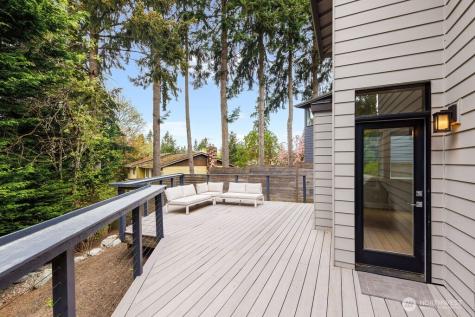 15021 73rd Court NE Kenmore WA 98028
