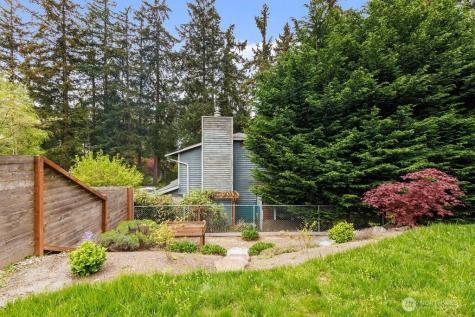 15021 73rd Court NE Kenmore WA 98028