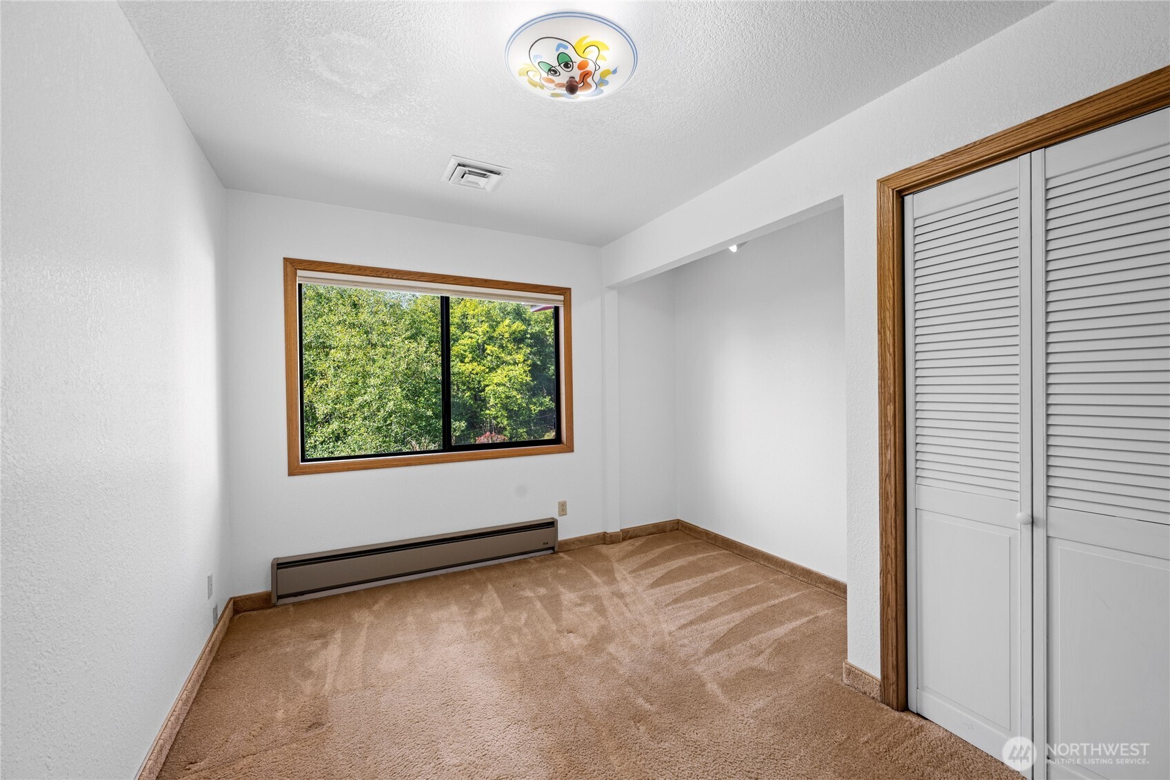 193 Robert Gray Drive SW Ilwaco WA 98624