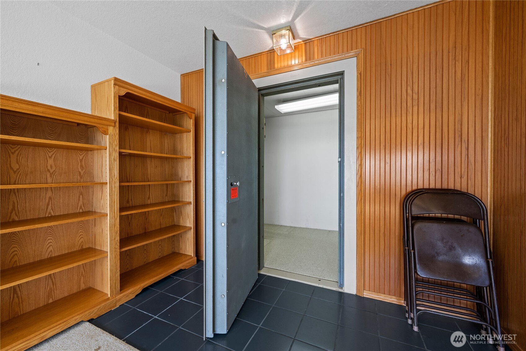 193 Robert Gray Drive SW Ilwaco WA 98624