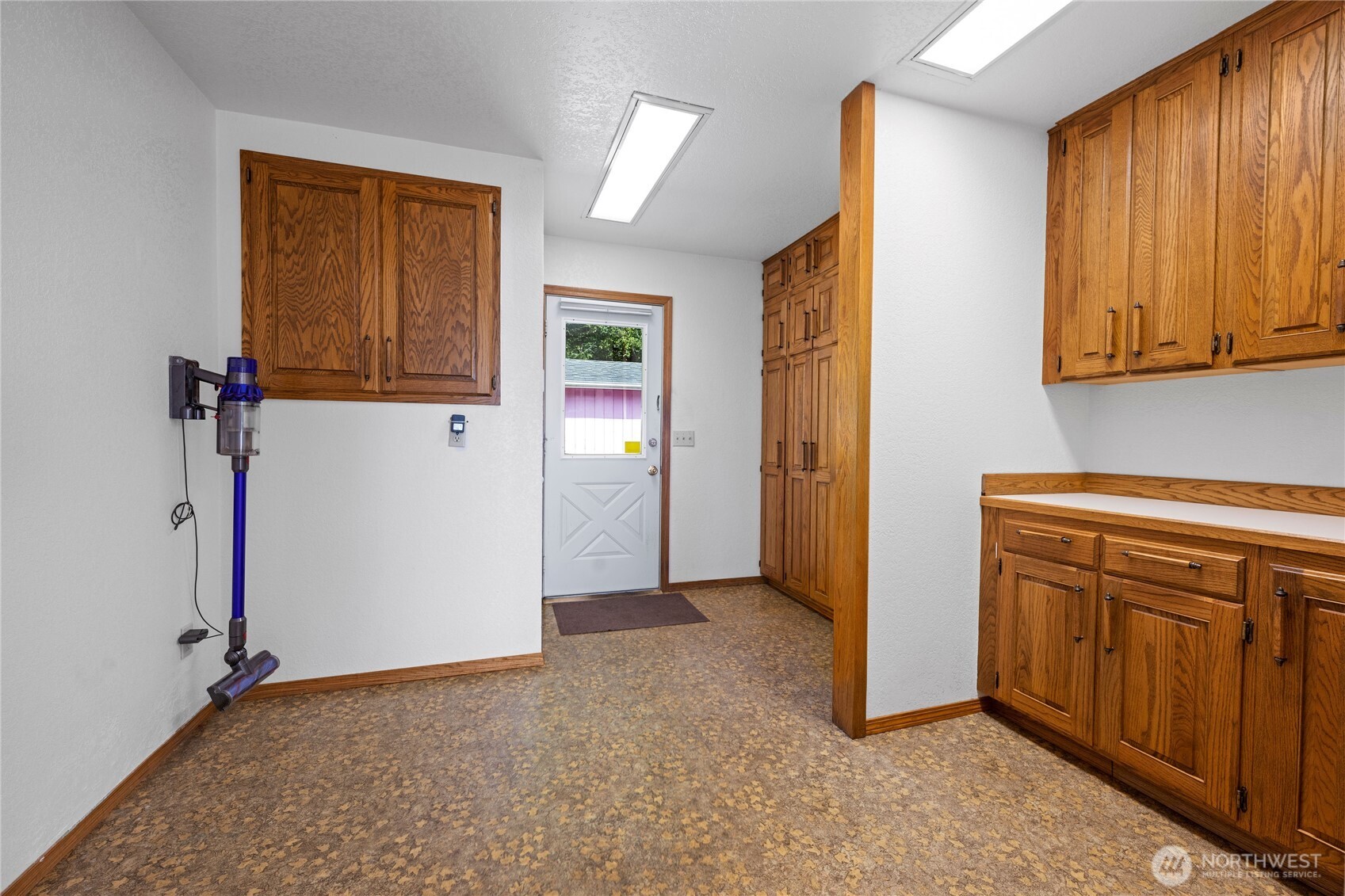 193 Robert Gray Drive SW Ilwaco WA 98624