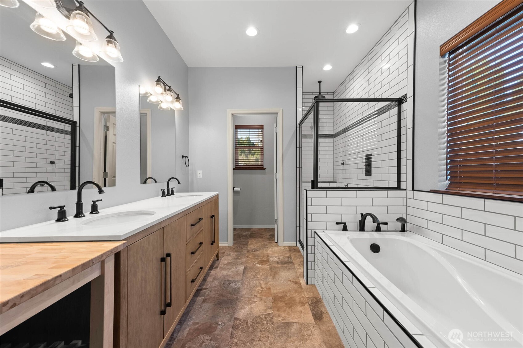 111 1st E South Bend WA 99586