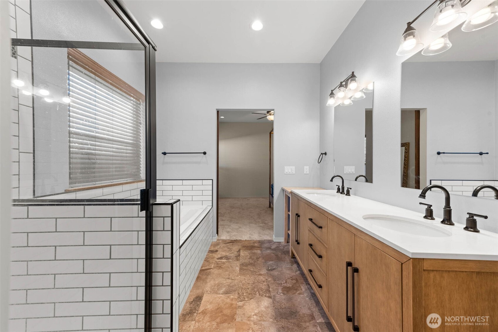 111 1st E South Bend WA 99586