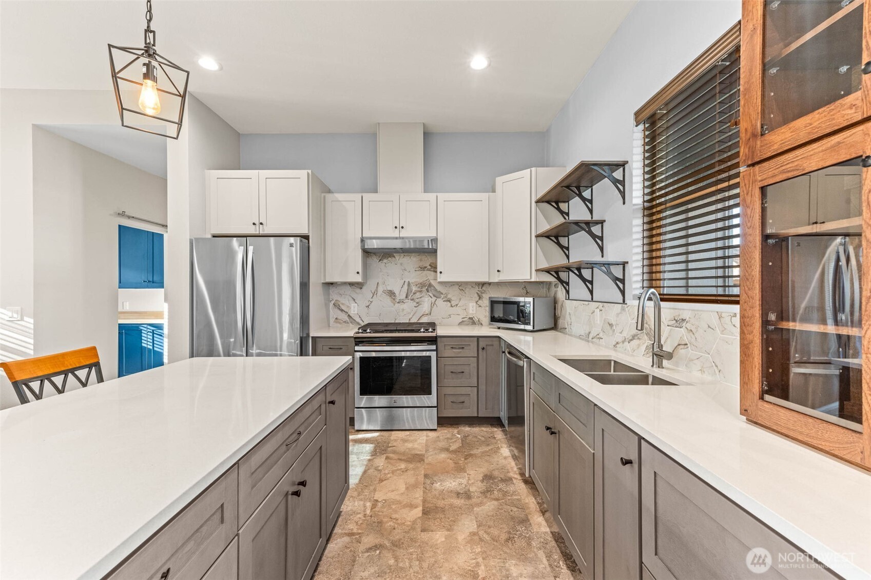 111 1st E South Bend WA 99586