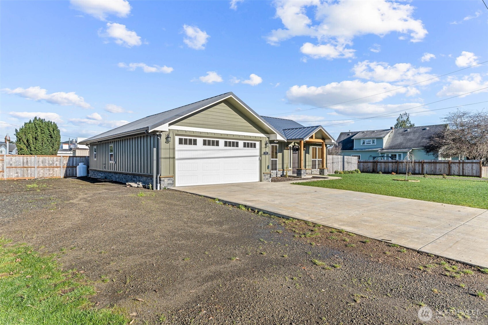 111 1st E South Bend WA 99586