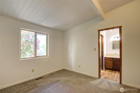 16972 Vaughn Road Mount Vernon WA 98273