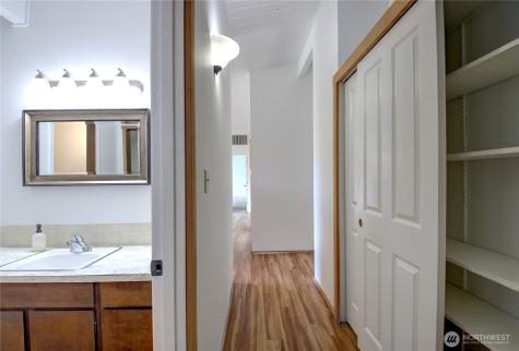 16972 Vaughn Road Mount Vernon WA 98273