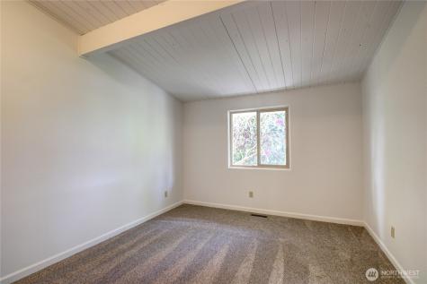 16972 Vaughn Road Mount Vernon WA 98273