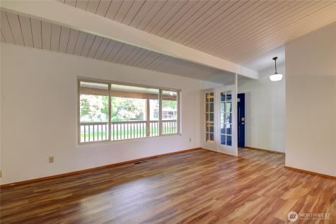 16972 Vaughn Road Mount Vernon WA 98273