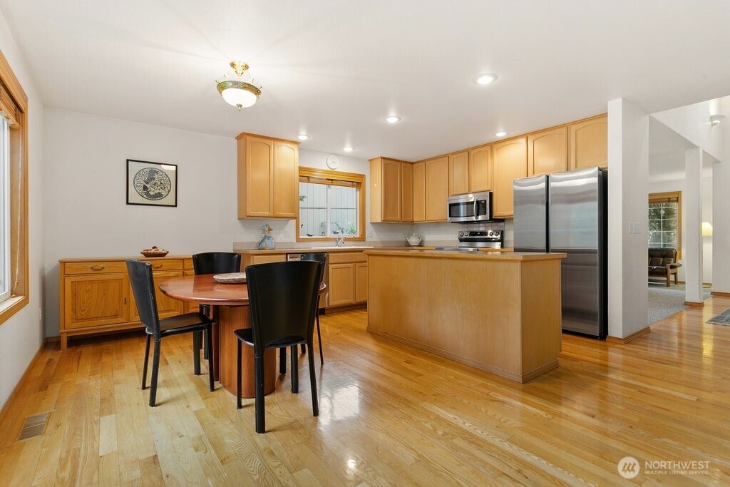 1811 53rd Loop SE Olympia WA 98501