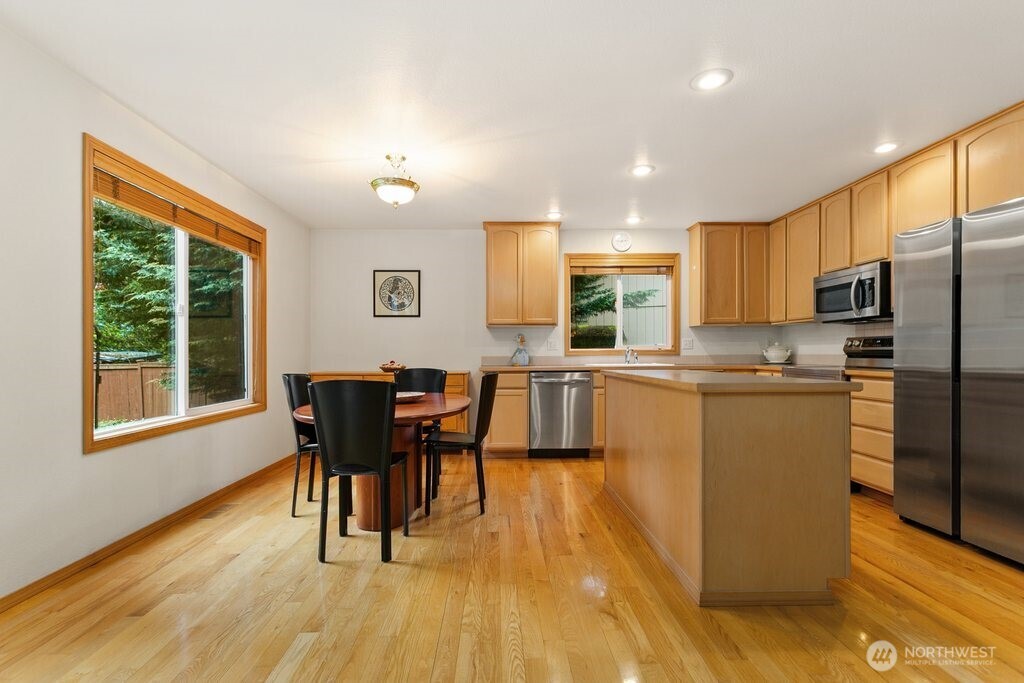 1811 53rd Loop SE Olympia WA 98501