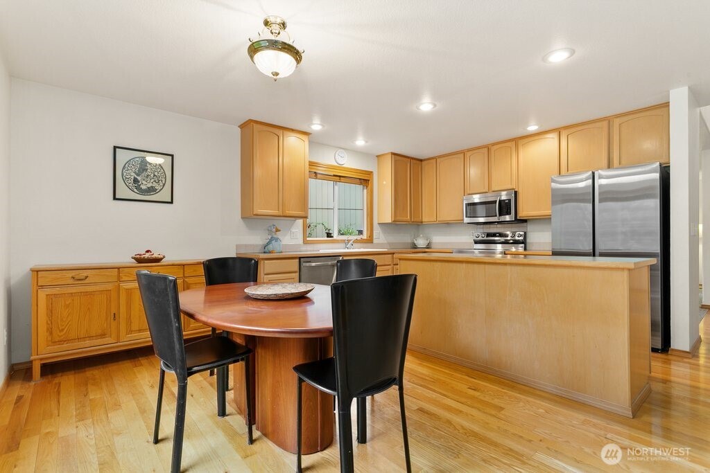 1811 53rd Loop SE Olympia WA 98501