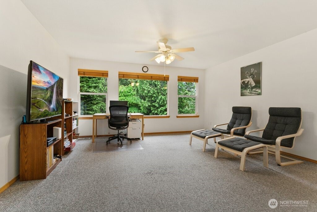 1811 53rd Loop SE Olympia WA 98501