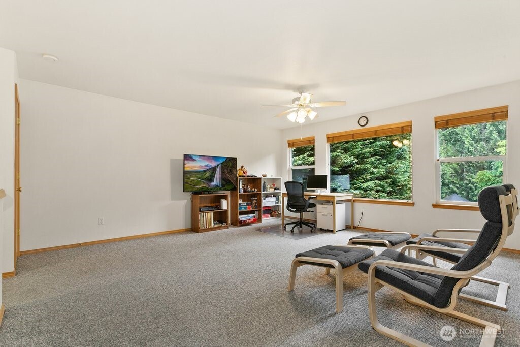 1811 53rd Loop SE Olympia WA 98501